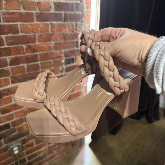 Dolce Vita Ashby 4inch Heels in “Natural” Beige/Tan Size 11 - Picture 1 of 12